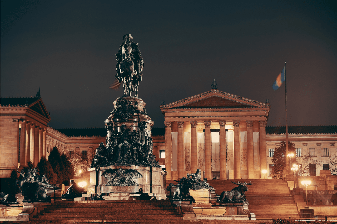 Washington Monument and Philadelphia Museum of Art - Symbol of American liberty